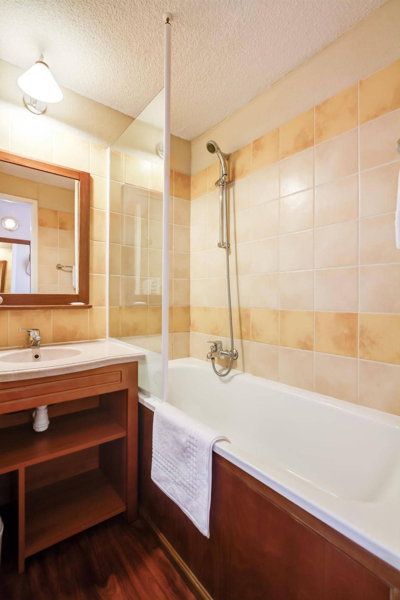 מונט-לואי Residence Pierre & Vacances Pyrenees 2000 Le Sequoia מראה חיצוני תמונה