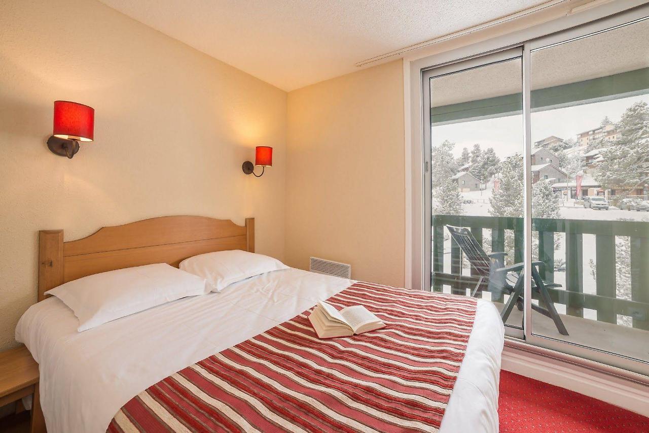 מונט-לואי Residence Pierre & Vacances Pyrenees 2000 Le Sequoia מראה חיצוני תמונה
