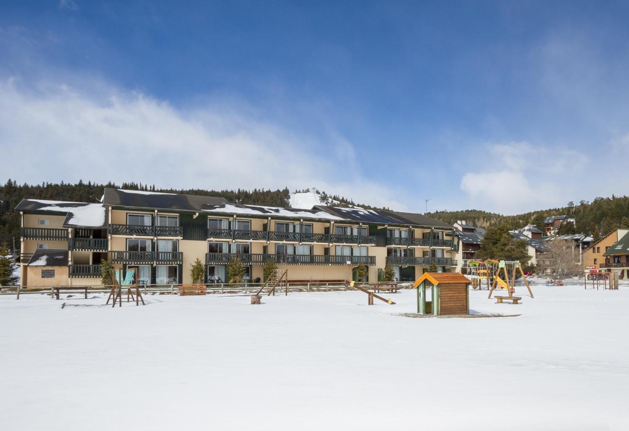 מונט-לואי Residence Pierre & Vacances Pyrenees 2000 Le Sequoia מראה חיצוני תמונה