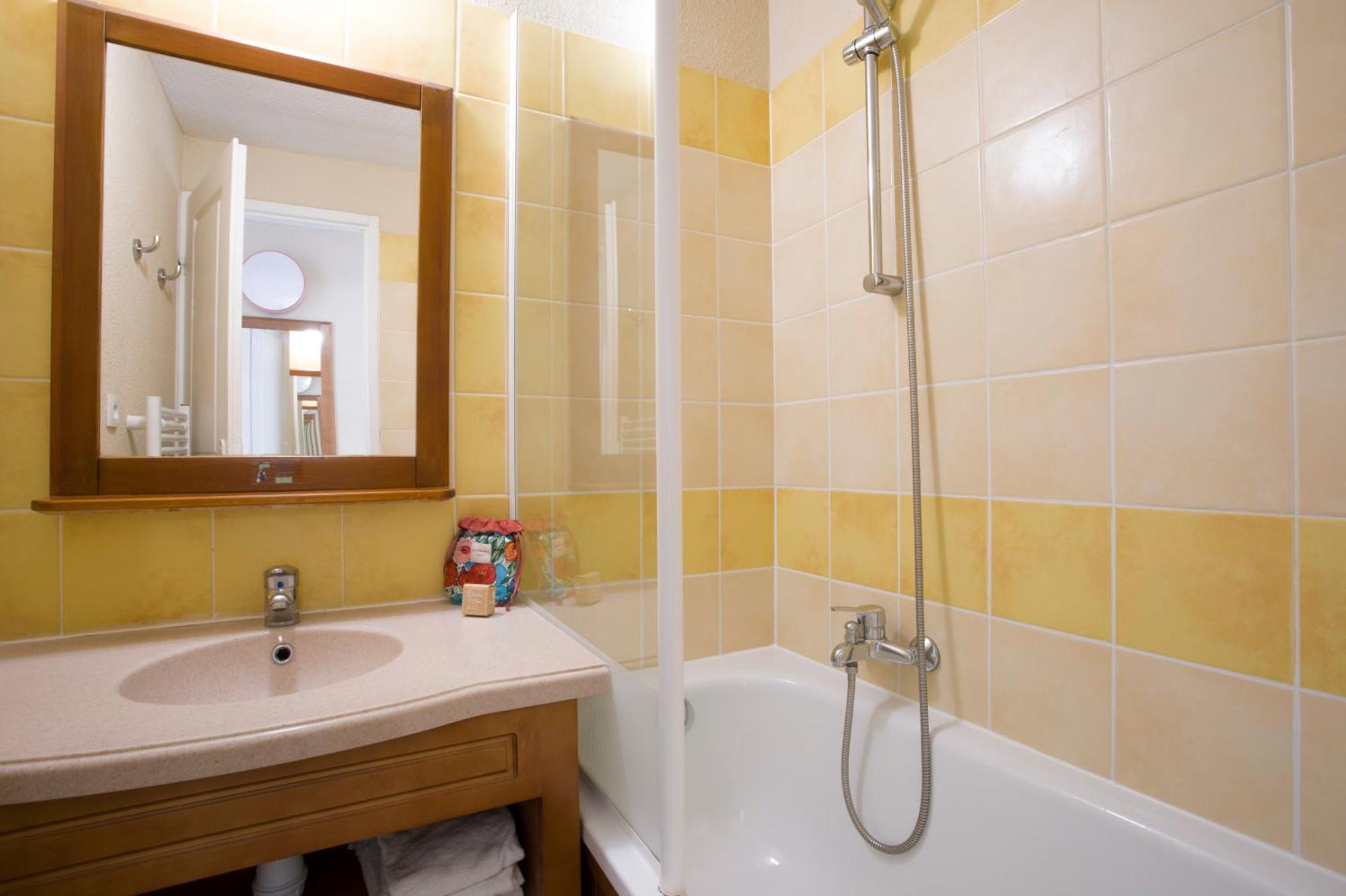 מונט-לואי Residence Pierre & Vacances Pyrenees 2000 Le Sequoia מראה חיצוני תמונה